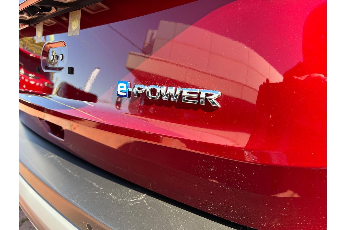 2025 Nissan X-TRAIL ST-L e-POWER T33