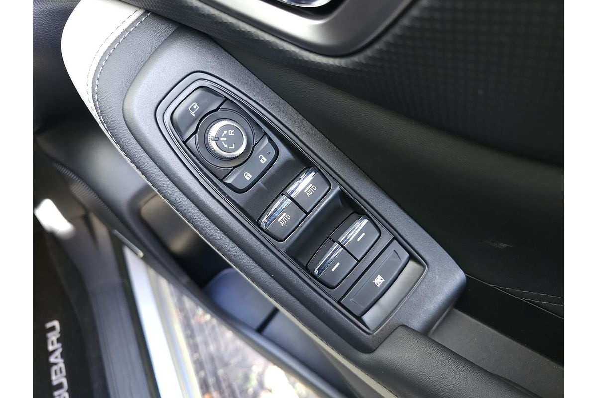 2024 Subaru Forester 2.5i-S S5