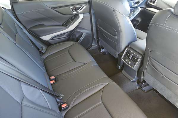 2024 Subaru Forester 2.5i-S S5