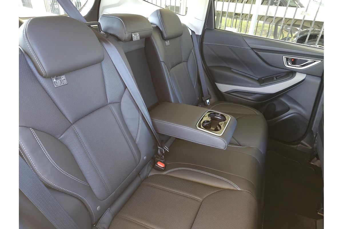 2024 Subaru Forester 2.5i-S S5