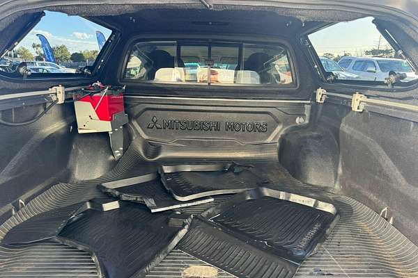 2017 Mitsubishi Triton GLS MQ 4X4
