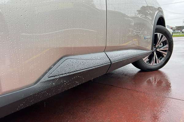 2025 Nissan X-TRAIL ST-L e-POWER T33