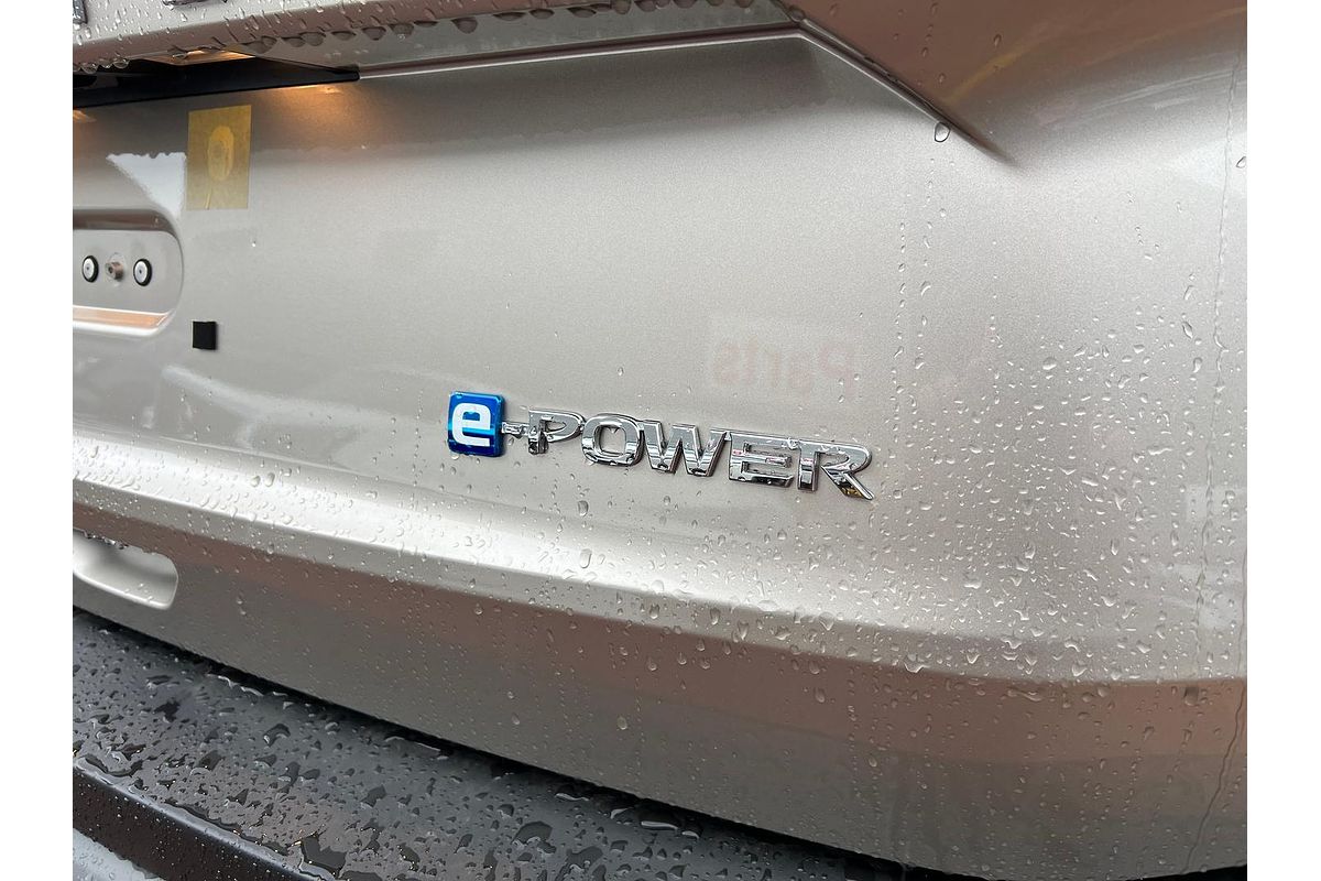 2025 Nissan X-TRAIL ST-L e-POWER T33
