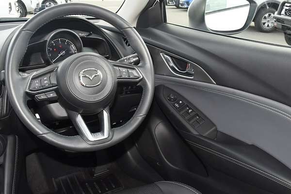 2023 Mazda CX-3 sTouring DK
