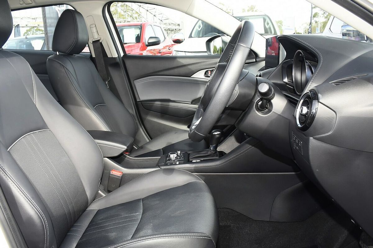 2023 Mazda CX-3 sTouring DK