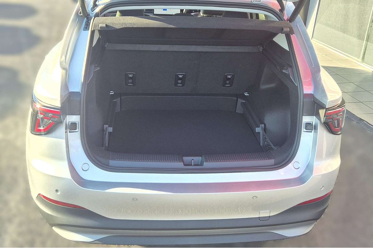 2025 MG MGS5 EV Essence 49 ZS3EM