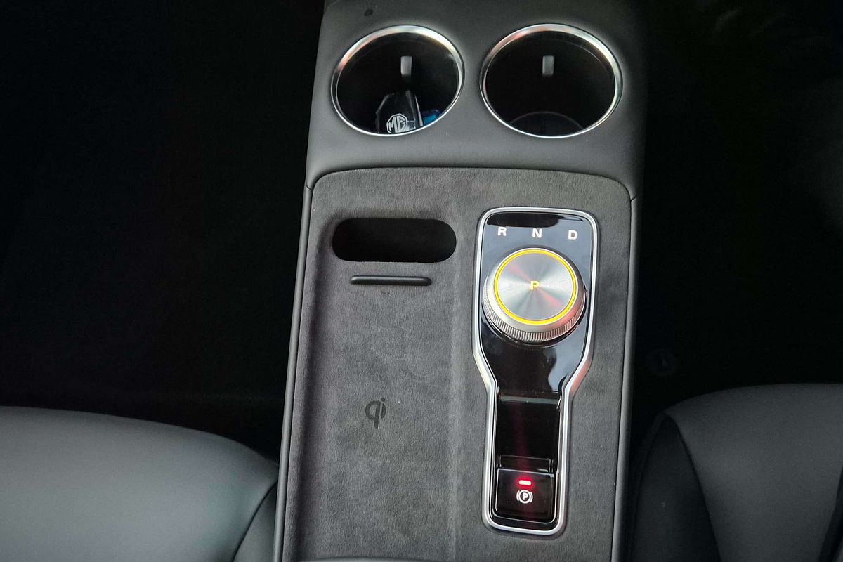 2025 MG MGS5 EV Essence 49 ZS3EM