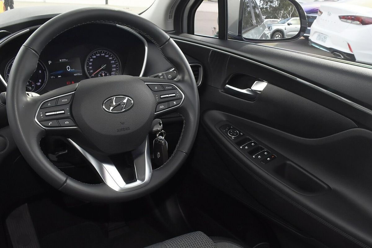 2021 Hyundai Santa Fe Active TM.V3