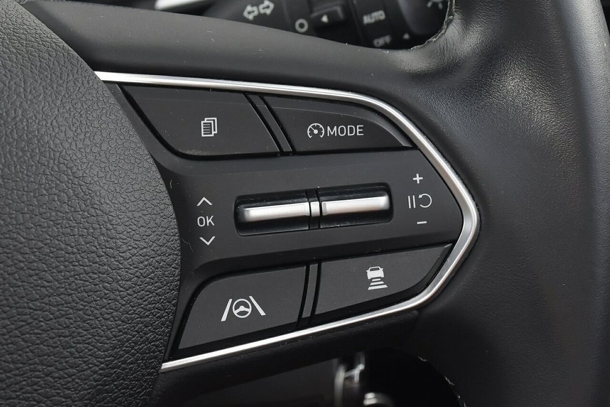 2021 Hyundai Santa Fe Active TM.V3