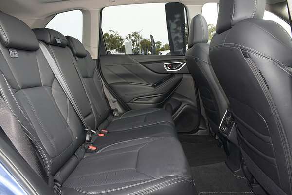 2023 Subaru Forester Hybrid S S5