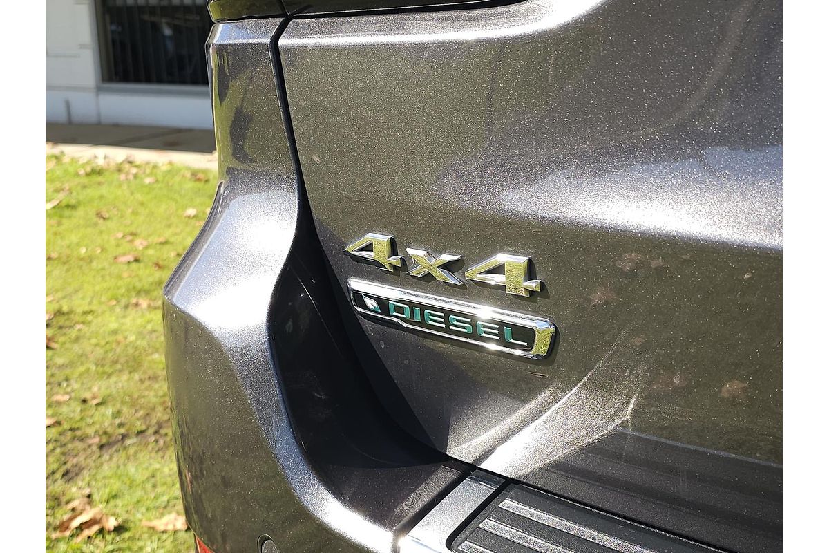 2014 Jeep Grand Cherokee Summit WK