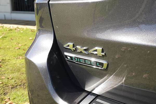 2014 Jeep Grand Cherokee Summit WK