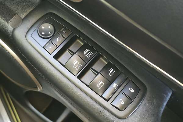 2014 Jeep Grand Cherokee Summit WK