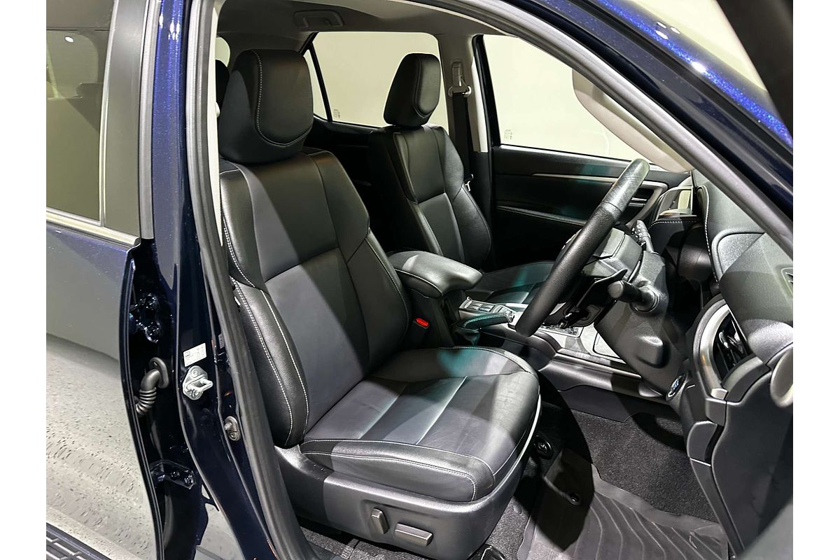 2022 Toyota Fortuner Crusade GUN156R