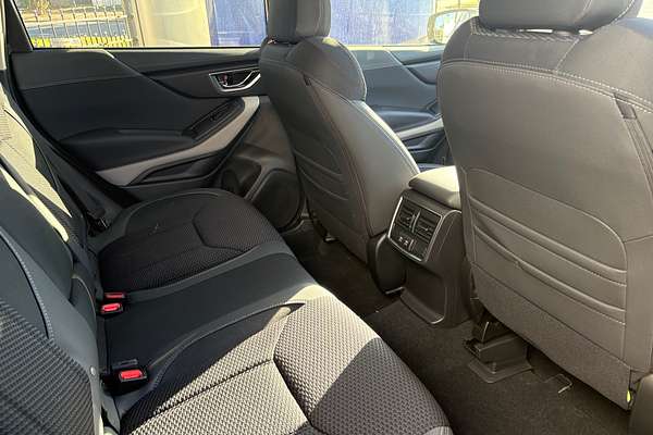 2024 Subaru Forester 2.5i Premium S5