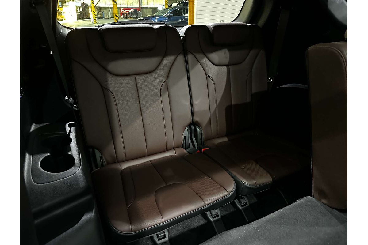 2019 Hyundai Santa Fe Highlander TM.2