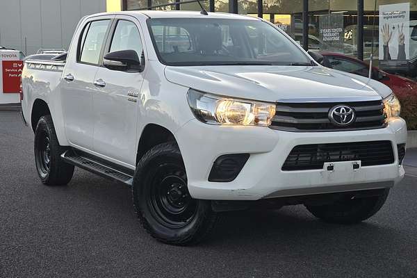 2016 Toyota Hilux SR GUN126R 4X4