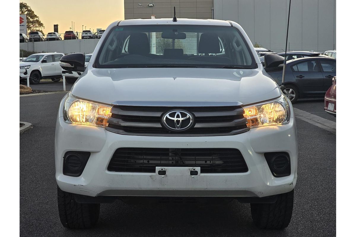 2016 Toyota Hilux SR GUN126R 4X4