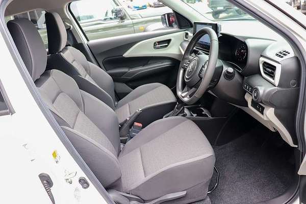 2024 Suzuki Swift Hybrid Plus UZ