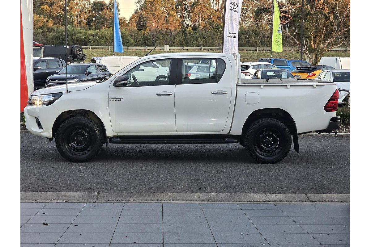 2016 Toyota Hilux SR GUN126R 4X4