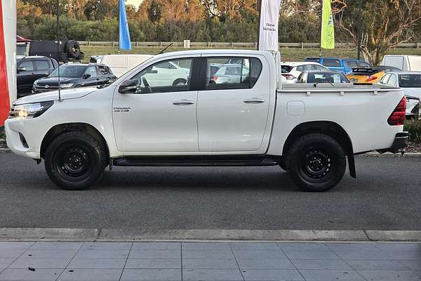 2016 Toyota Hilux SR GUN126R 4X4