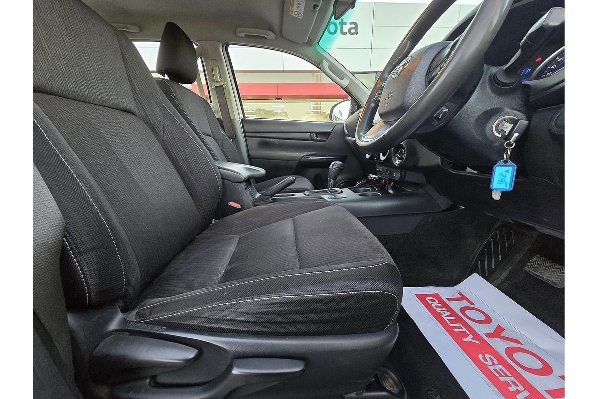2016 Toyota Hilux SR GUN126R 4X4
