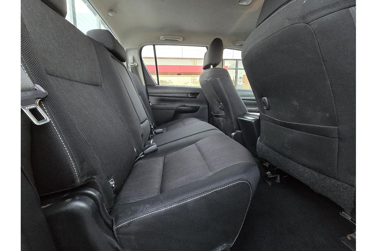 2016 Toyota Hilux SR GUN126R 4X4