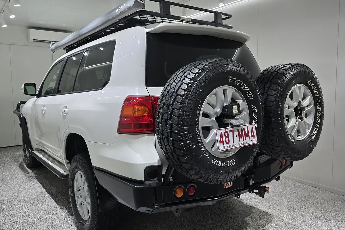 2013 Toyota Landcruiser GXL VDJ200R