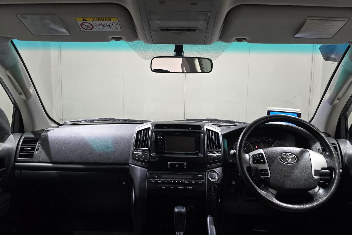 2013 Toyota Landcruiser GXL VDJ200R