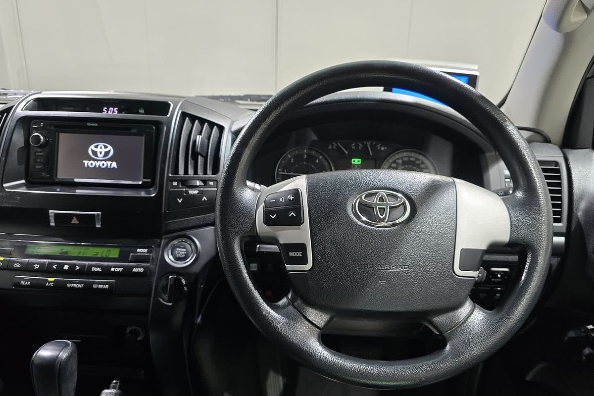2013 Toyota Landcruiser GXL VDJ200R