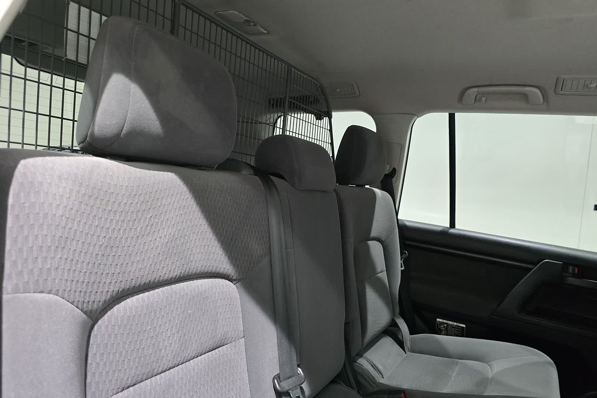 2013 Toyota Landcruiser GXL VDJ200R
