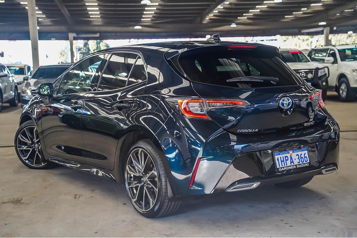 2020 Toyota Corolla ZR Hybrid ZWE211R