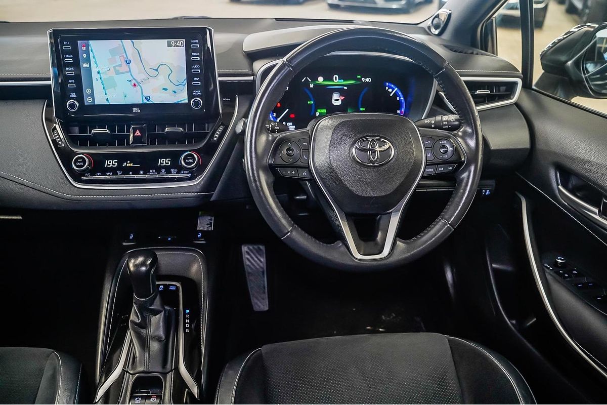 2020 Toyota Corolla ZR Hybrid ZWE211R