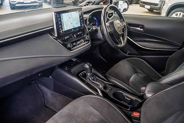 2020 Toyota Corolla ZR Hybrid ZWE211R