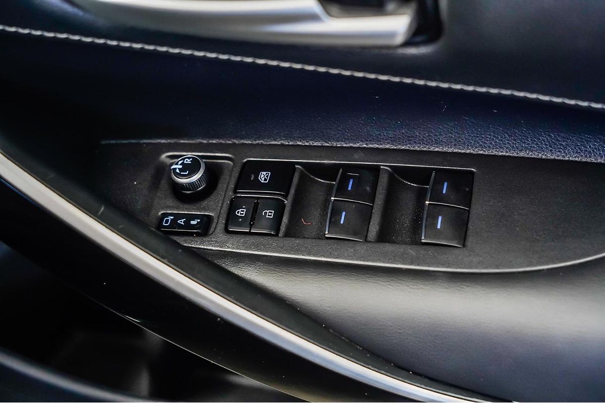 2020 Toyota Corolla ZR Hybrid ZWE211R