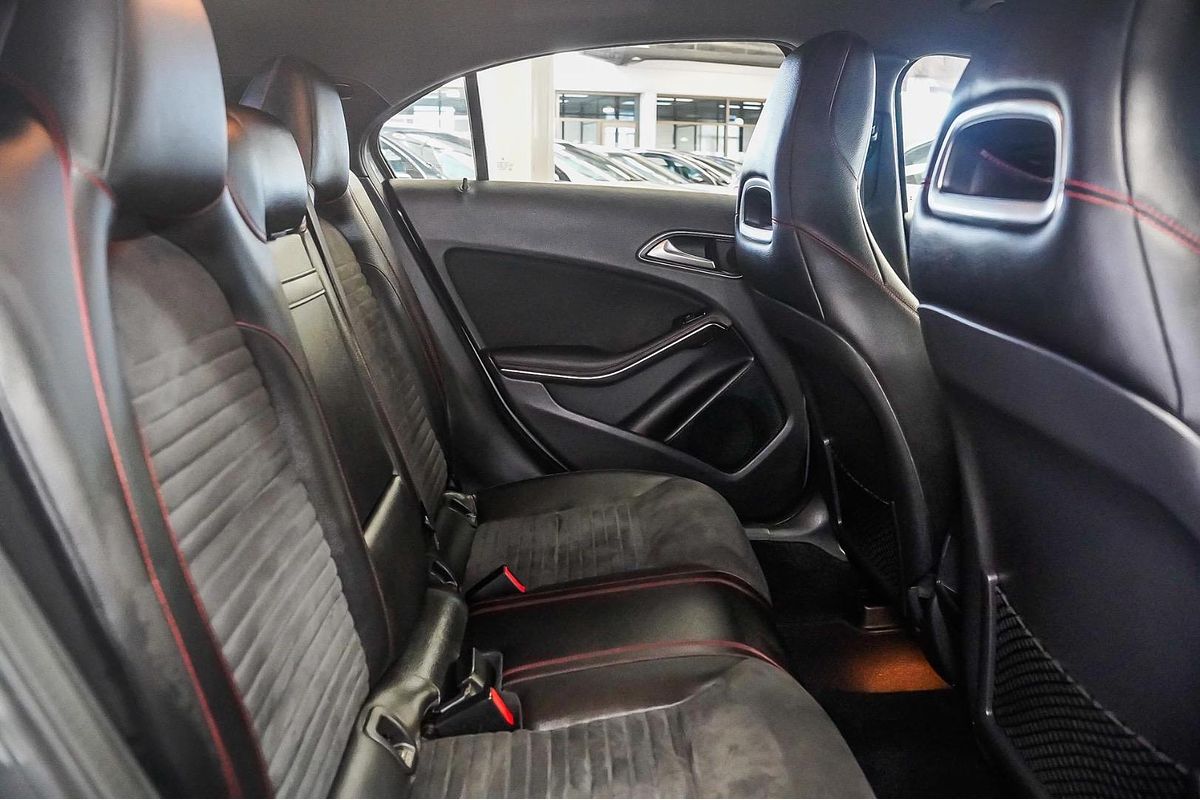 2014 Mercedes-Benz A-Class A200 W176