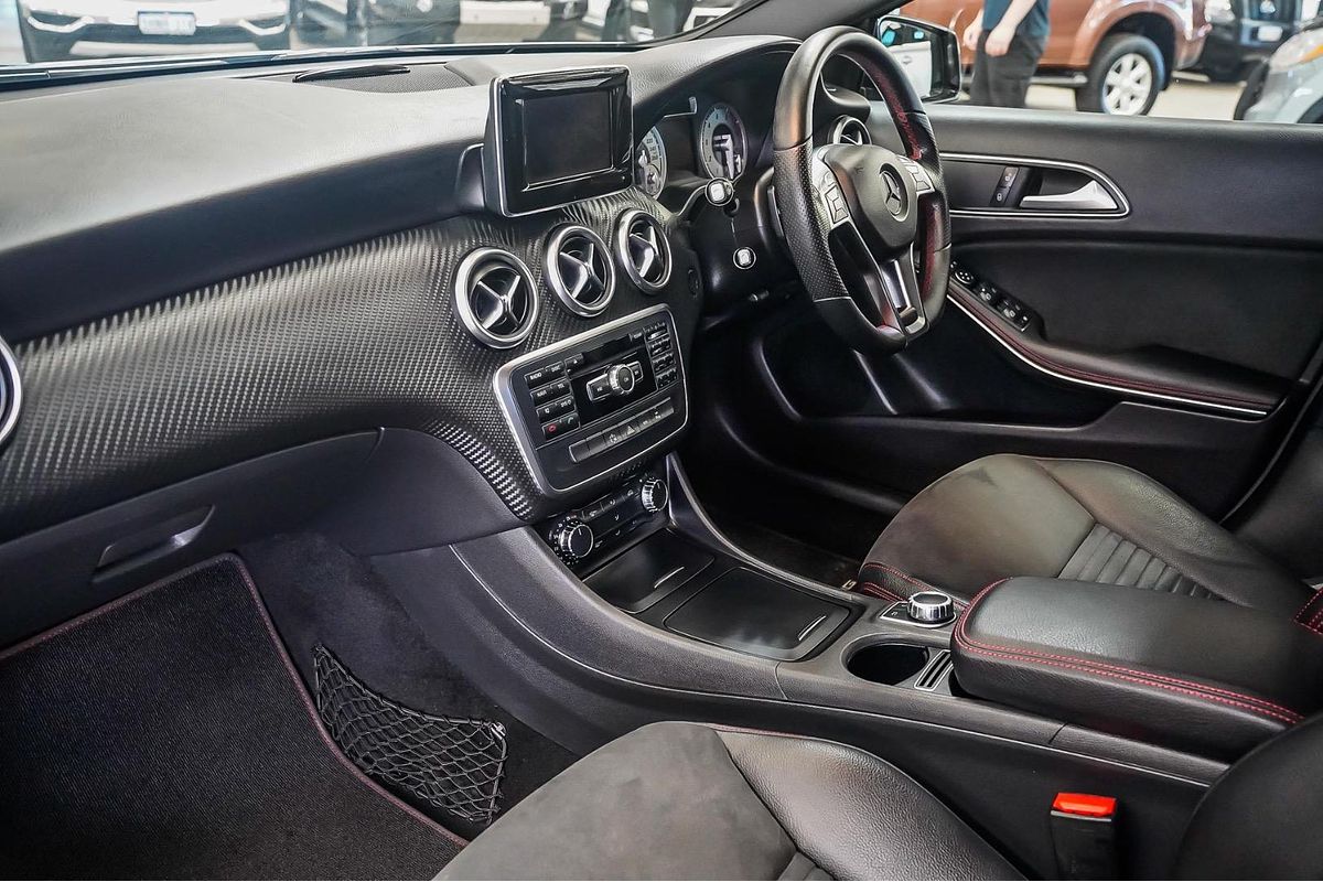 2014 Mercedes-Benz A-Class A200 W176