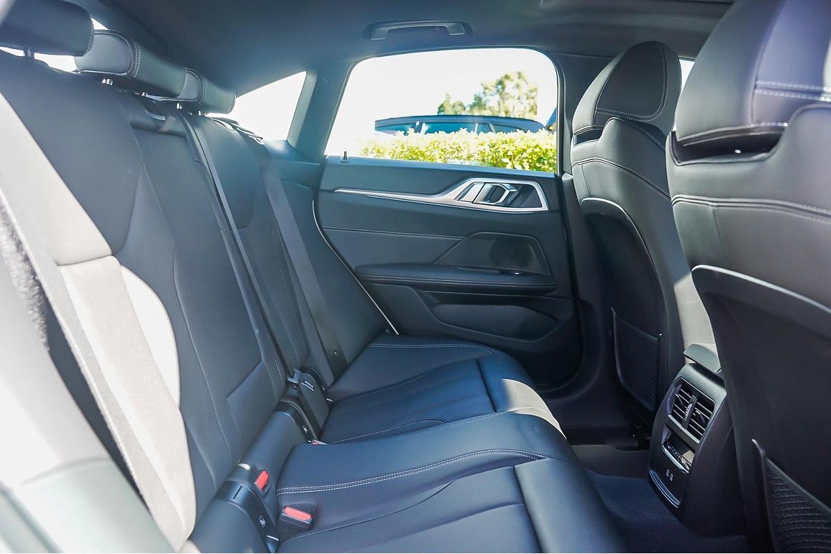 2023 BMW i4 eDrive35 G26