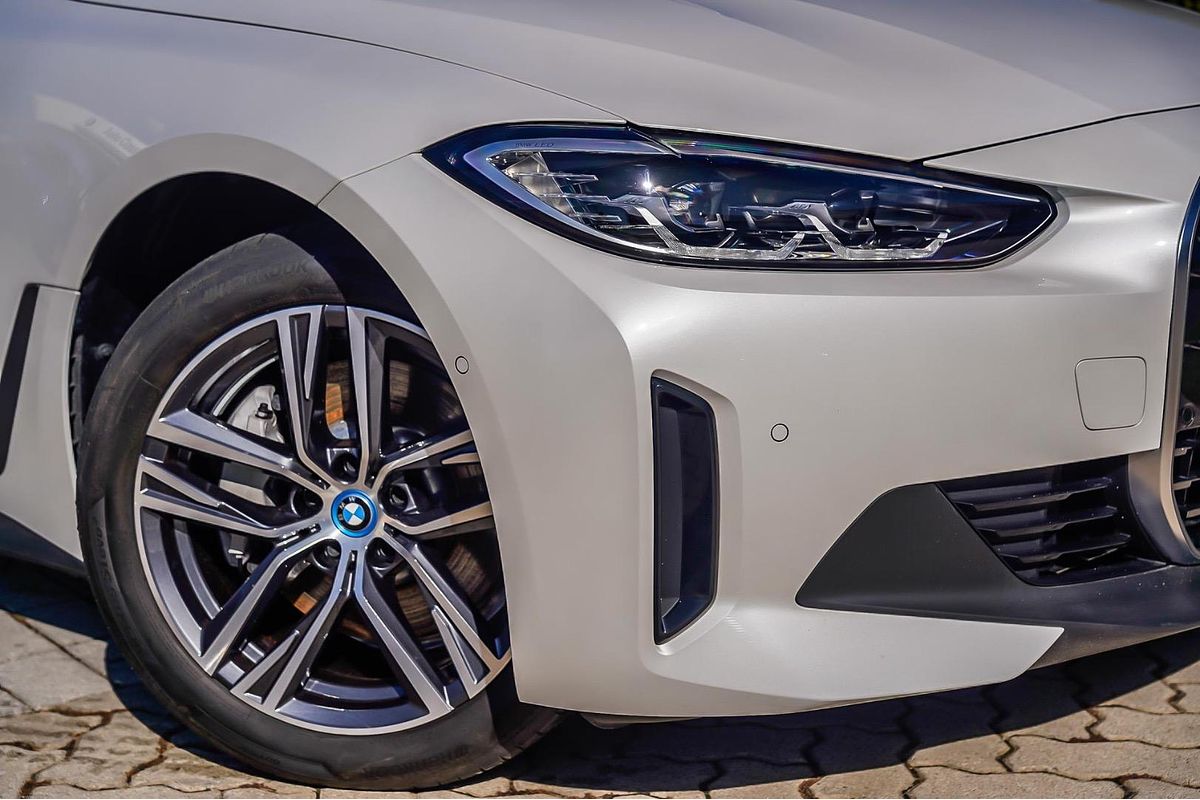2023 BMW i4 eDrive35 G26