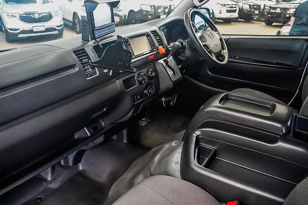 2018 Toyota Hiace Commuter KDH223R