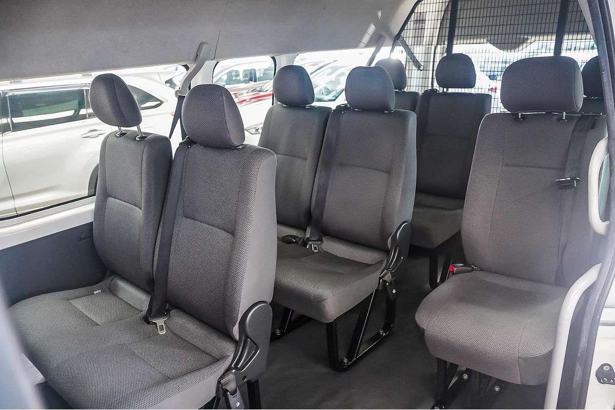 2018 Toyota Hiace Commuter KDH223R