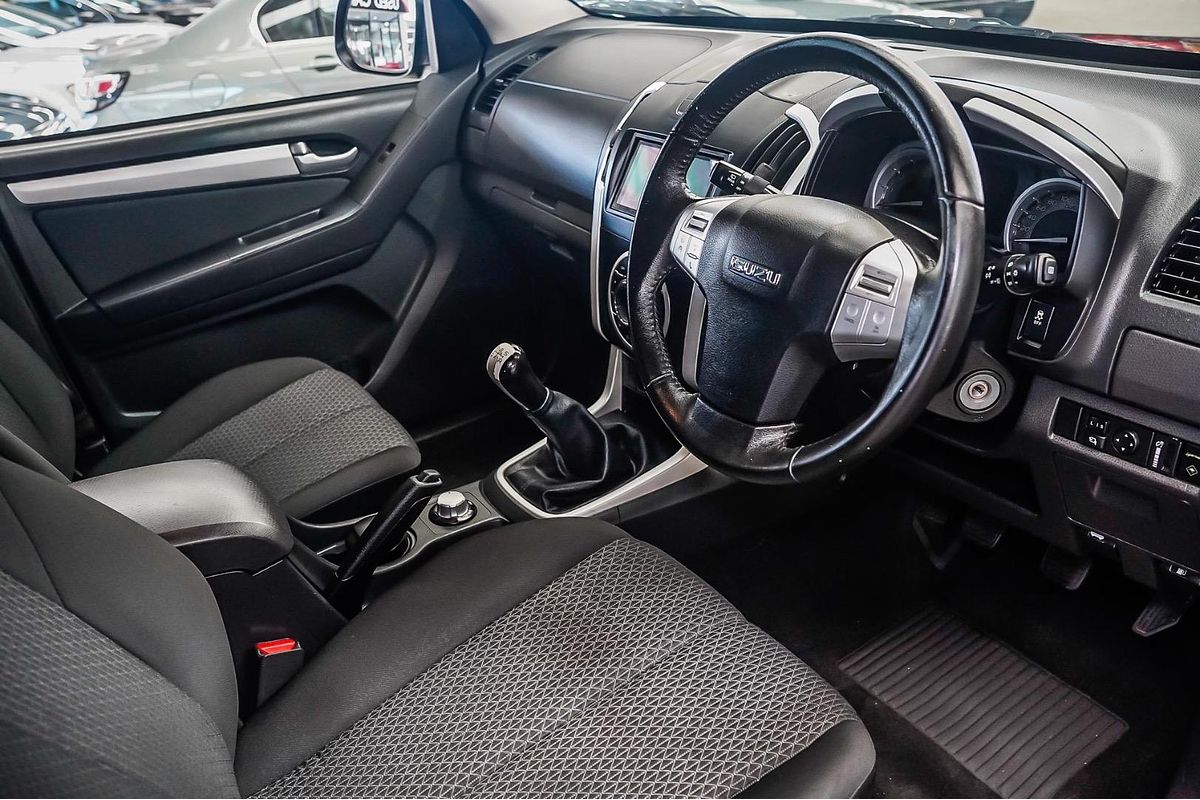 2016 Isuzu MU-X LS-M