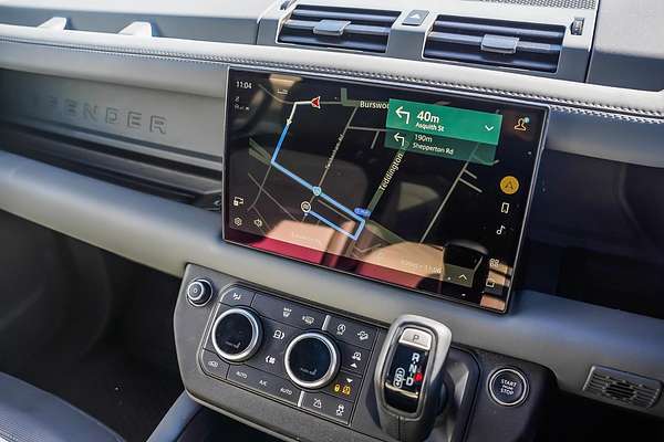 2023 Land Rover Defender 110 D300 X-Dynamic HSE L663