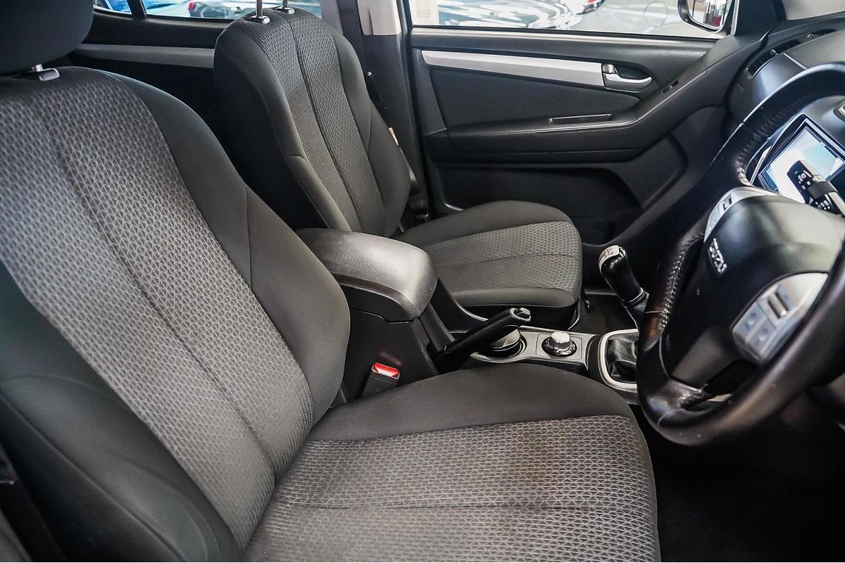 2016 Isuzu MU-X LS-M