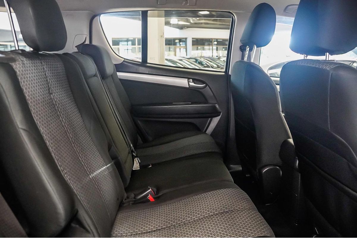 2016 Isuzu MU-X LS-M