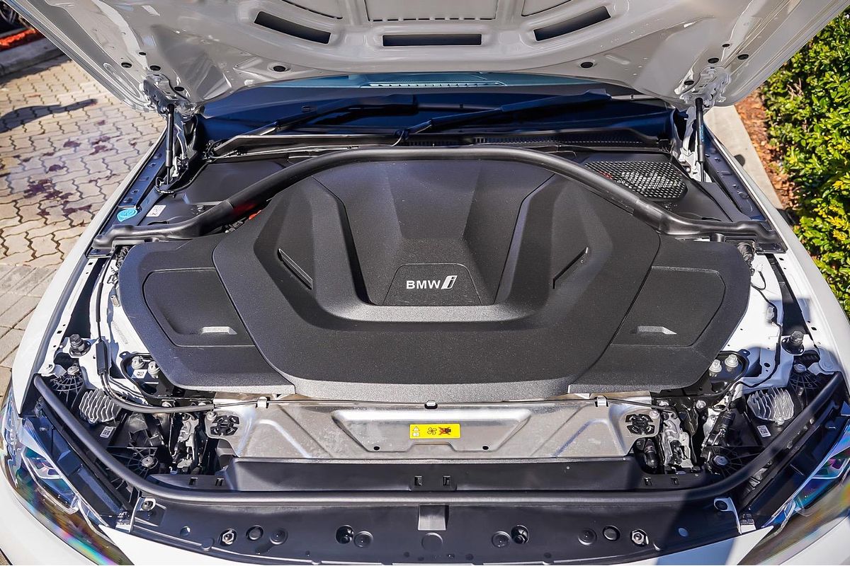 2023 BMW i4 eDrive35 G26