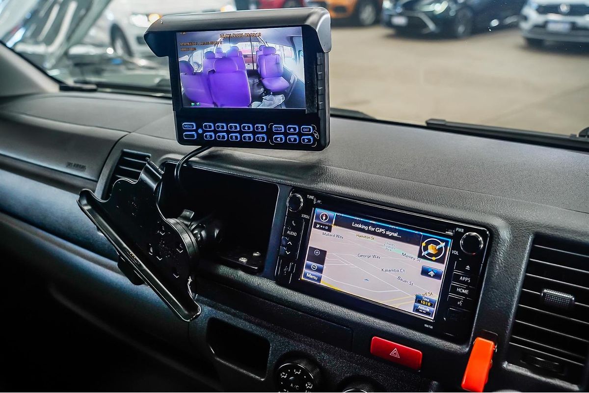 2018 Toyota Hiace Commuter KDH223R