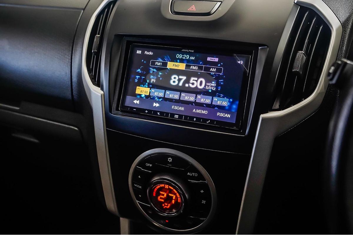 2016 Isuzu MU-X LS-M