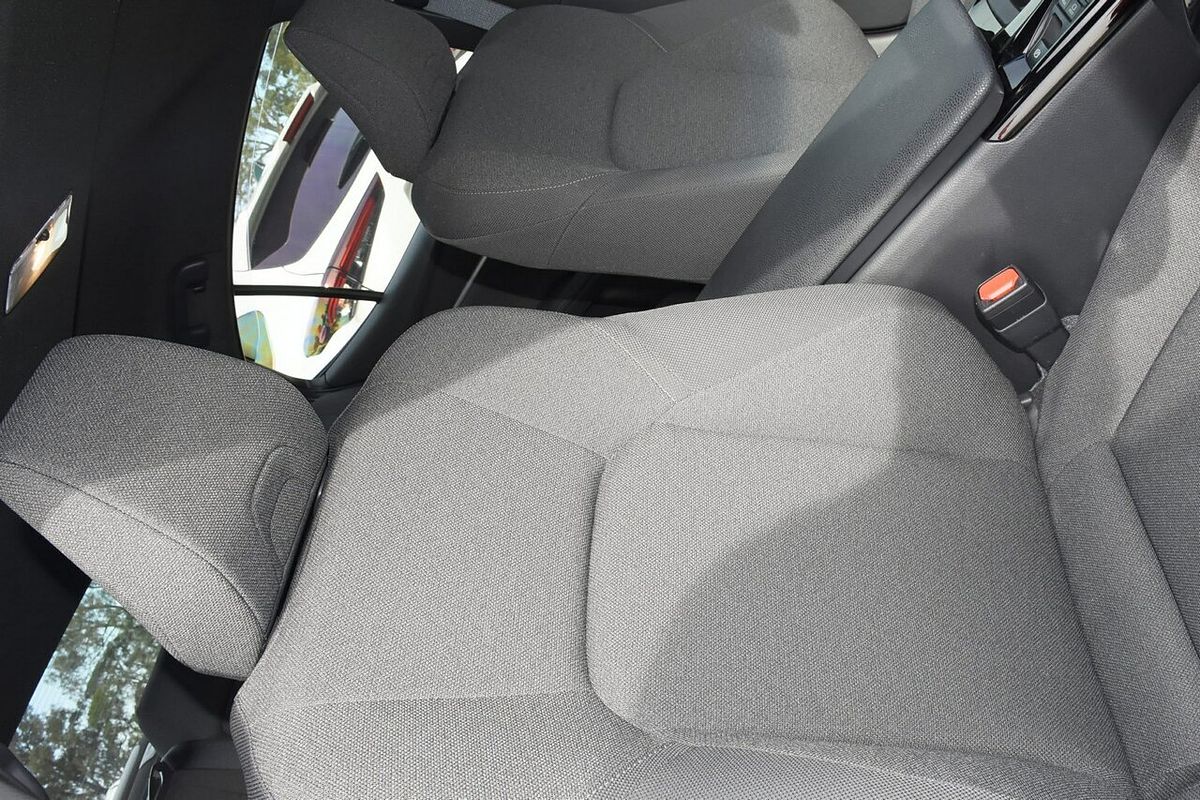 2024 Toyota Camry Ascent AXVH80R