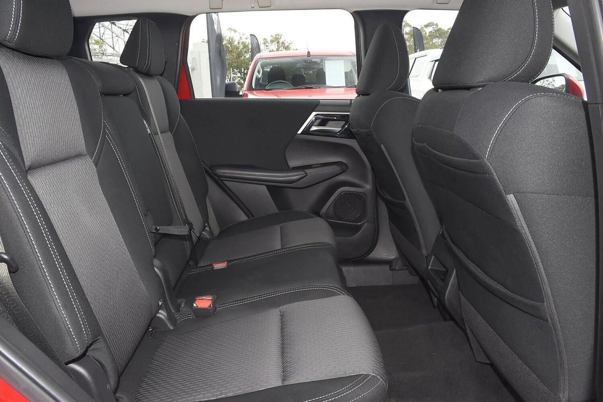 2023 Mitsubishi Outlander ES ZM